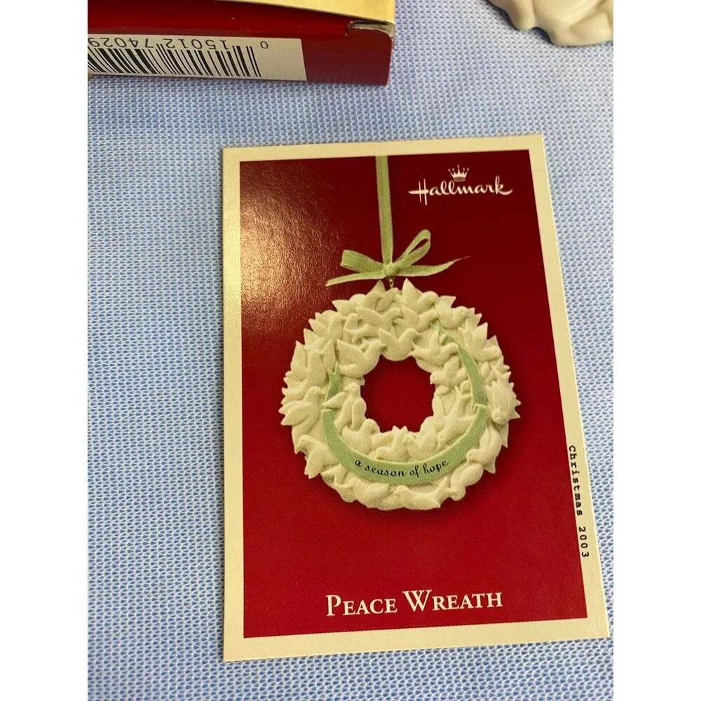 Hallmark Keepsake Ornament: 2003 Peace Wreath  Excellent  With Box
